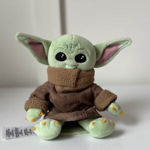 Star Wars Mandalorian Baby Grogu Magnetic Shoulder Pal - Disney Parks